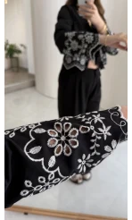 Glow Brode Detaylı Bağlamalı Crop Bluz - Siyah - Kod: 1062