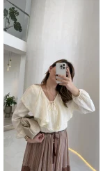 Bebe Yaka Dantel Detaylı Bluz - Ekru - Kod: 1571