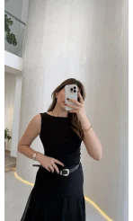 Dilvin Sıfır Kol Beli Büzgü Detaylı Kayık Yaka Body - Siyah - Kod: 31589