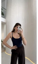 Uzun Göğüs Pedli İnce Askılı Body - Lacivert