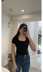 İskelet Yaka Yarım Kol Taşlı Bluz - Siyah - Kod: 1598