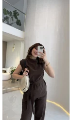 Access Kuşaklı Dik Yaka Sıfır Kol Vatkalı Takım - Kahve - Kod: 8965