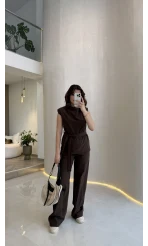 Access Kuşaklı Dik Yaka Sıfır Kol Vatkalı Takım - Kahve - Kod: 8965