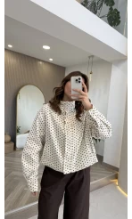 Seville Dik Yaka Puantiye Desenli Bambır Kısa Ekru Ceket