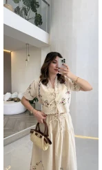Renkli Nakış Kumaş Bluz Etek Takım - Bej