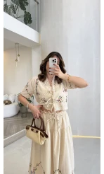 Renkli Nakış Kumaş Bluz Etek Takım - Bej