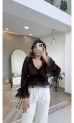 Sebastian Dantel Detay Fırfırlı Bluz - Kahverengi - Kod: 1075