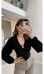 Sun Aksesuar Detay Bağlamalı Bluz - Siyah - Kod: 1032