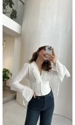 Bele Oturan Fırfırlı Gömlek - Beyaz - Kod: 0983