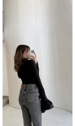 Bele Oturan Fırfırlı Gömlek - Siyah - Kod: 0983