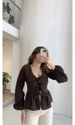 Petra Bebe Yaka Bağlamalı Bluz - Acı Kahve - Kod: 1051