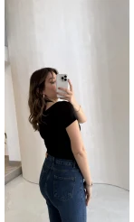 Dantel Boyundan Geçmeli Bluz - Siyah - Kod: 8570