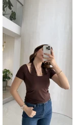 Dantel Boyundan Geçmeli Bluz - Kahverengi - Kod: 8570