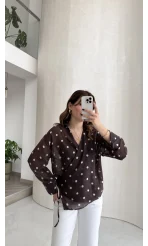 Beli Biyeli Puantiye Desen Gömlek Bluz - Kahverengi - Kod: 580938