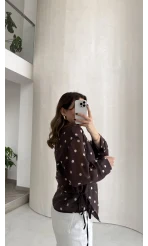 Beli Biyeli Puantiye Desen Gömlek Bluz - Kahverengi - Kod: 580938