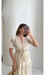Caroline Nakış Detaylı Elbise - Bej