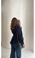 Taş Düğme Detaylı Beli Pileli Gömlek - Lacivert - Kod: 2247