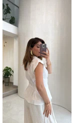 Miela Sıfır Kol Düğmeli Bluz - Beyaz - Kod: 2299