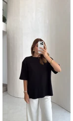 Arkası Taşlı Kalp Detaylı Tshirt - Siyah