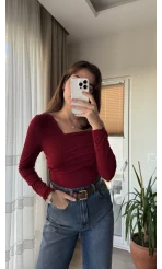 Asimetrik Kesim Çıtçılı Bordo Bluz