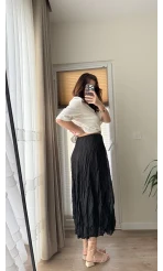 Astarlı Siyah Kloş Kırışık Etek