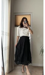 Astarlı Siyah Kloş Kırışık Etek