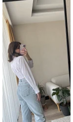 Beyaz Korseli Gömlek