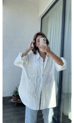 Beyaz Püsküllü Keten Gömlek