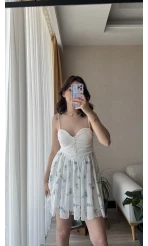 Beyaz Tül Detay Elbise