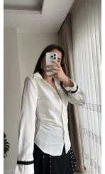 Beyaz Yandan Büzgülü Gömlek