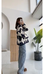 Bol Kesim Bisiklet Yaka Baklava Kazak - Lacivert-Ekru