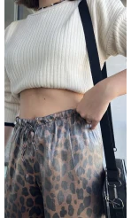 Bol Paça Saten Leoparlı Pantolon