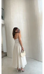 Brode Detay Askılı Elbise - Beyaz - Kod: 581140