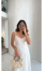 Brode Detay Askılı Elbise - Beyaz - Kod: 581140