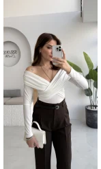 Büzgülü Çapraz Bluz - Beyaz