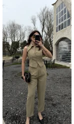 Caterina Sivri Yaka Yelek-Pantolon Takım - Ada Çayı - Kod: 8895