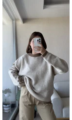 Çiçek Detaylı Krem Triko Kazak