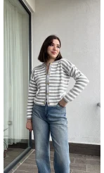 Çizgili Gri Çift Düğmeli Hırka