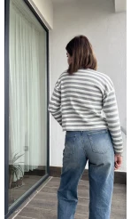 Çizgili Gri Çift Düğmeli Hırka