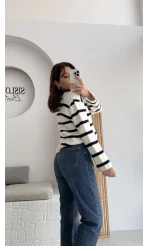 Çizgili Kotlu Triko Hırka