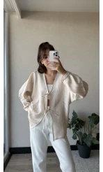 Çizgili Önden Bağlamalı Bluz Ekru