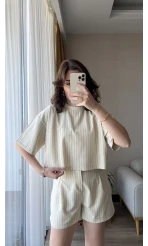 Çizgili Şortlu Takım Krem