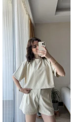 Çizgili Şortlu Takım Krem