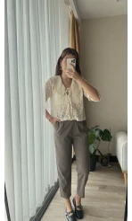 Dantelli Bebe Yaka Krem Rengi Gömlek