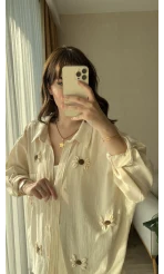 Deniz Kabuklu Krem Gömlek