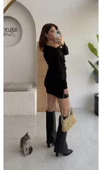 Elisha Siyah Simli Aksesuar Detaylı Kayık Yaka Kısa Elbise