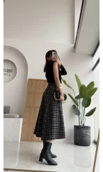 Eliza Asimetrik Kesim Ekose Desenli Etek - Siyah