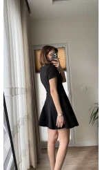 Eteği Pileli Parçalı Kısa Elbise Siyah