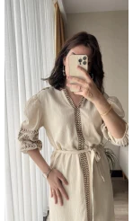 Etnik Desenli Nakış Detay Bej Elbise