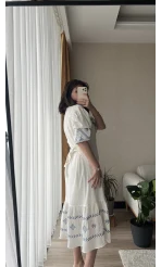 Etnik Desenli Nakış Detay Beyaz Elbise